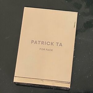 Patrick Ta light medium 1 crème foundation & finishing powder Beige Face Compact